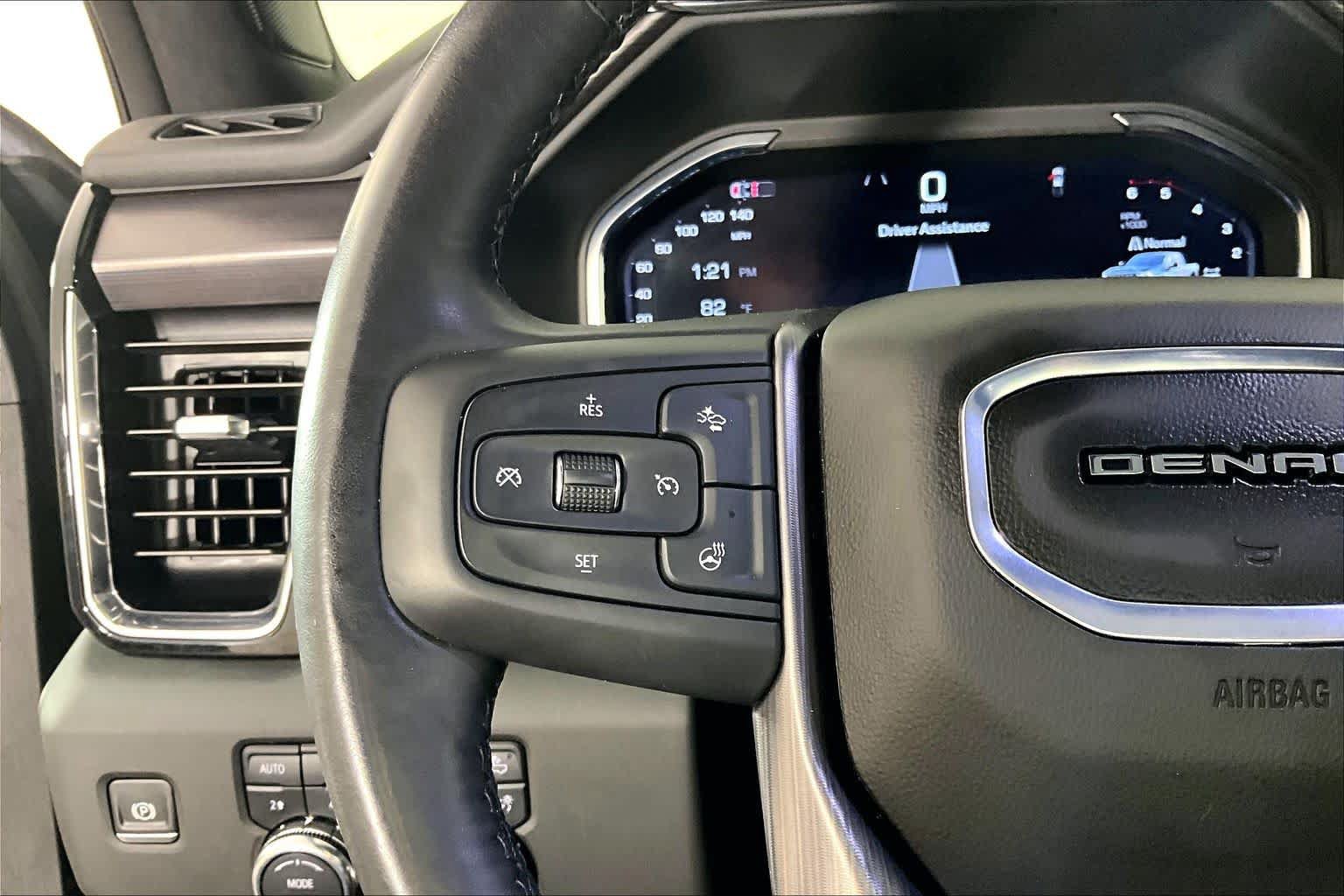 Certified 2025 GMC Sierra 2500 Denali Ultimate AWD/4WD image 22