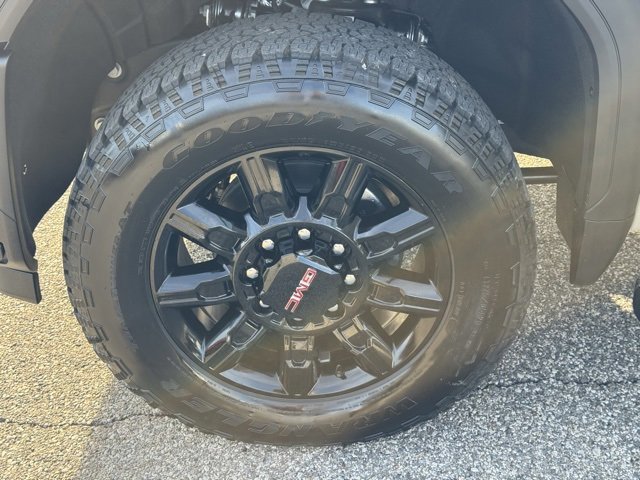 New 2026 GMC Sierra 2500 AT4 image 28