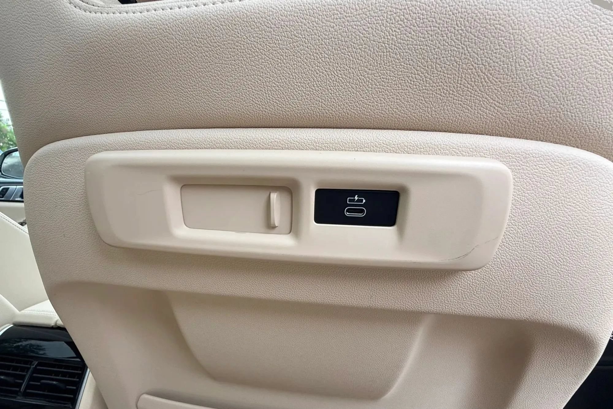 Used 2021 BMW X5 sDrive40i w/ Premium Package 2 RWD image 16