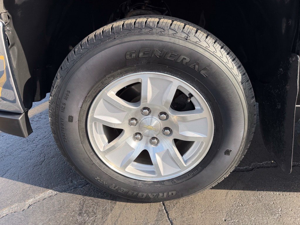 Used 2018 Chevrolet Silverado 1500 LT w/ All Star Edition AWD/4WD image 11