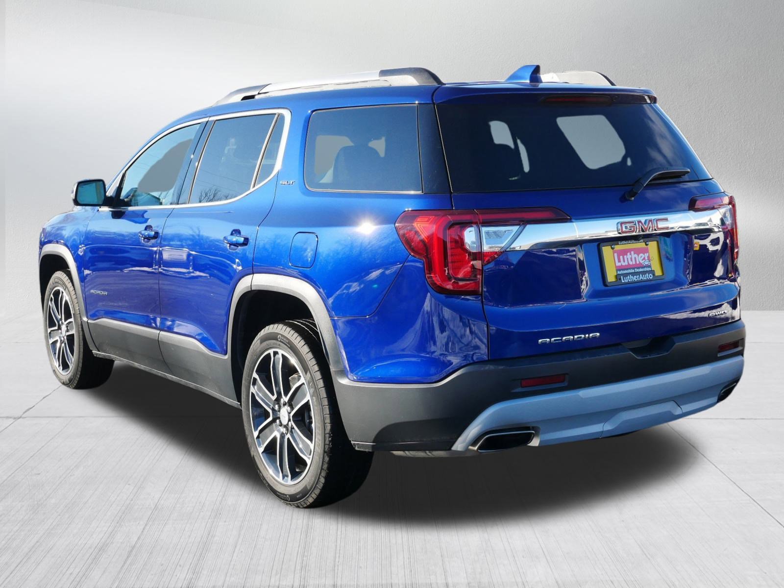 Used 2023 GMC Acadia SLT w/ Technology Package image 5