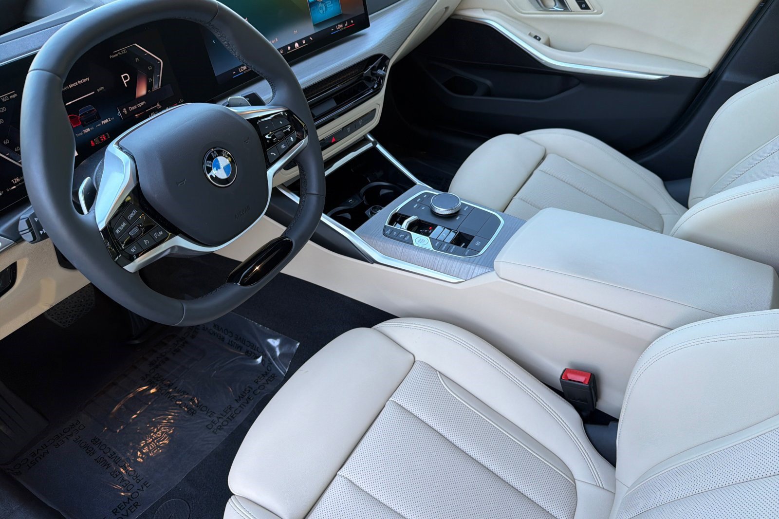 Used 2025 BMW 330i Sedan w/ Premium Package RWD image 11