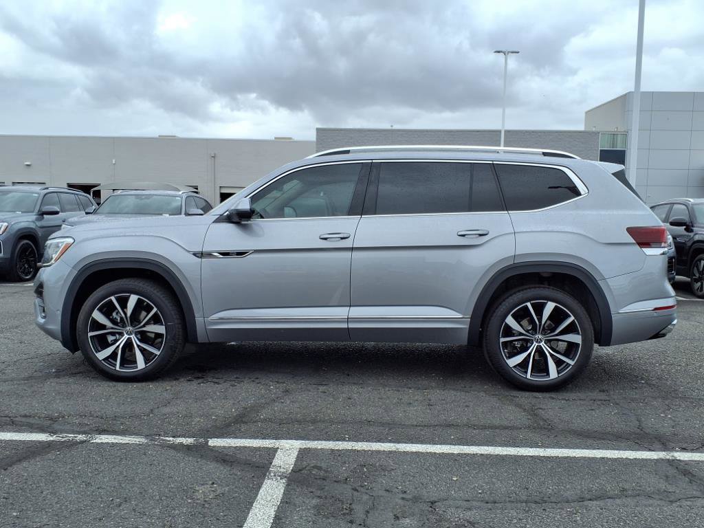 New 2025 Volkswagen Atlas SEL Premium R-Line image 2