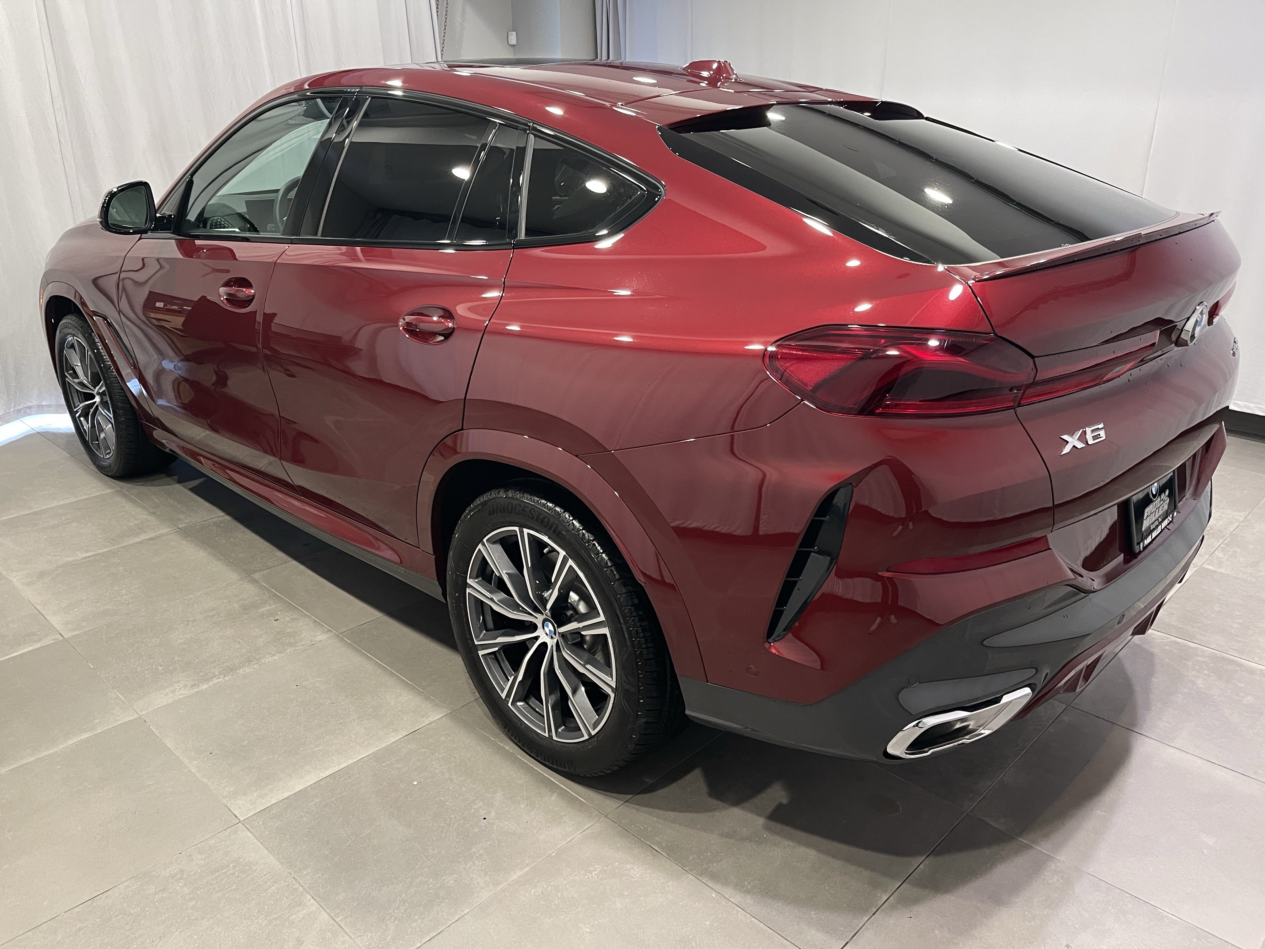 Used 2027 BMW X6 xDrive40i AWD/4WD image 4