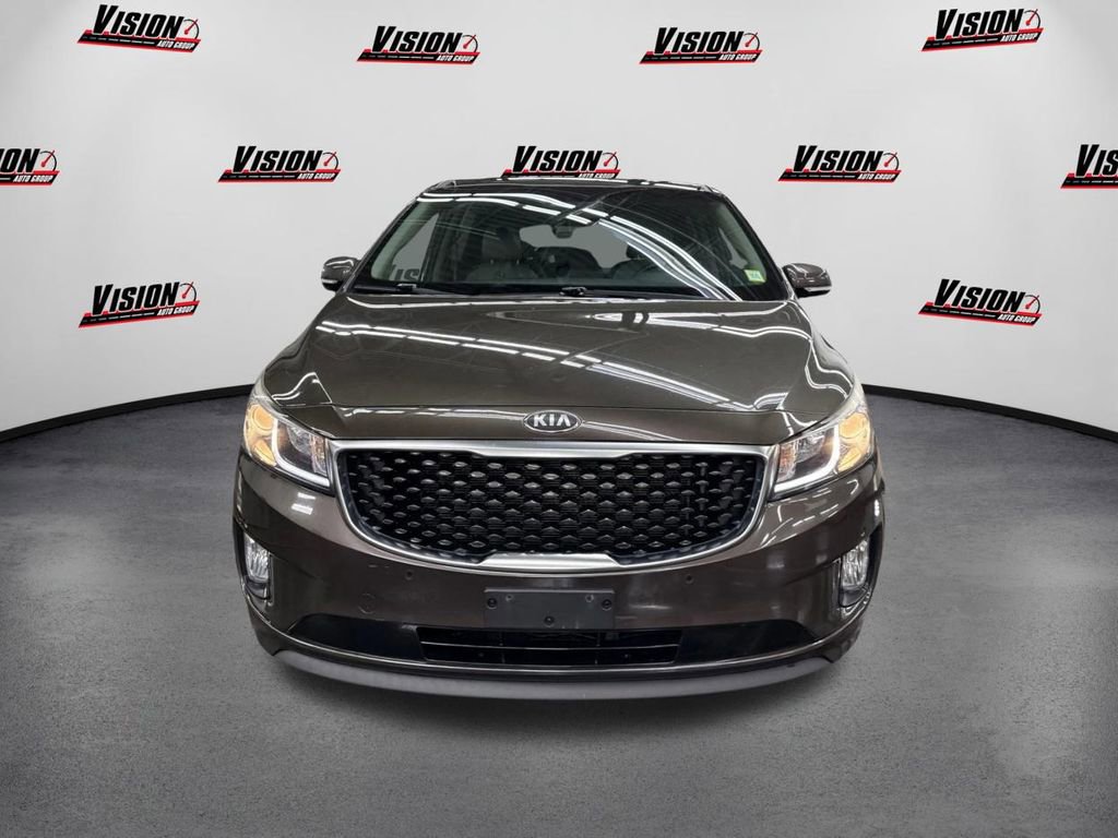 Used 2018 Kia Sedona EX image 2