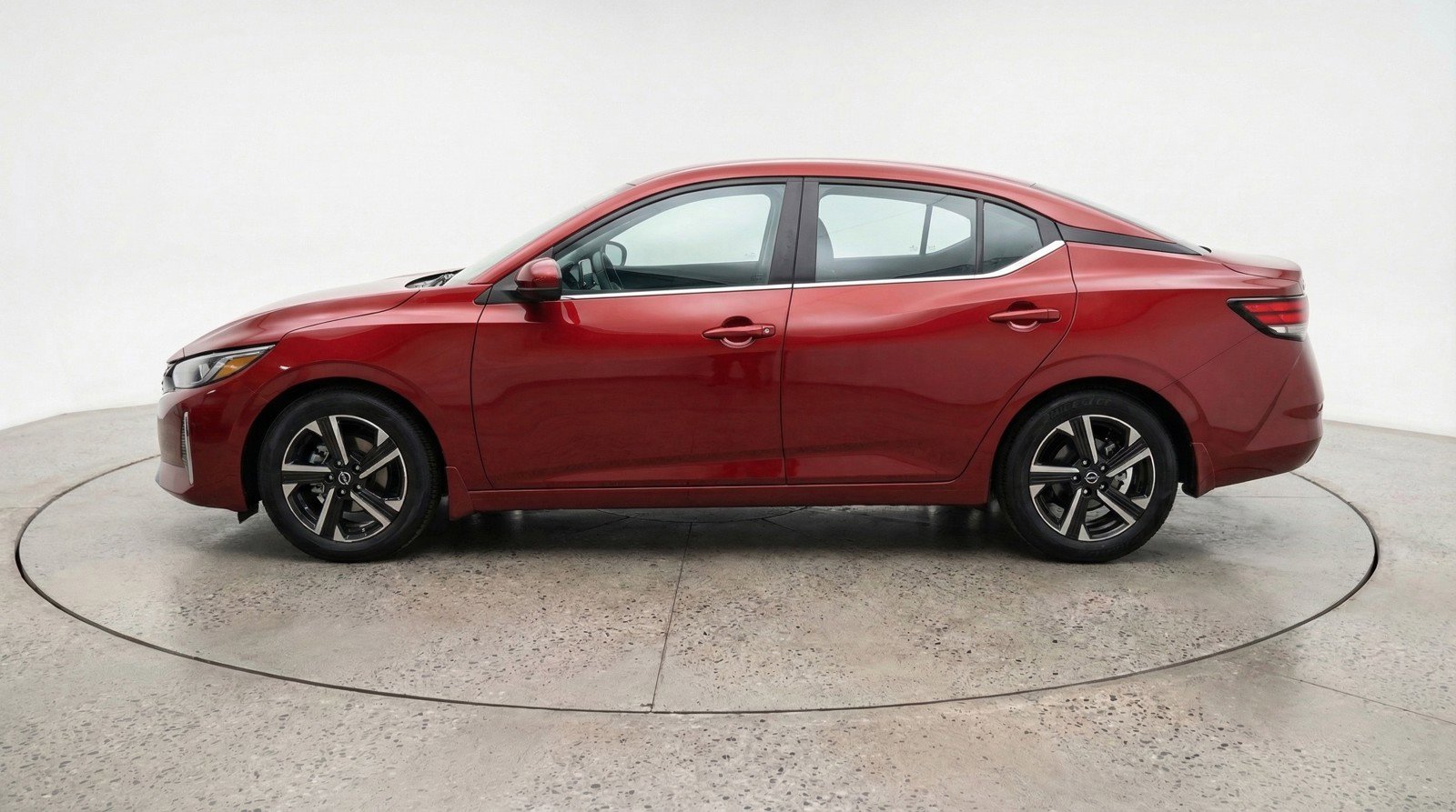 Used 2025 Nissan Sentra SV image 5