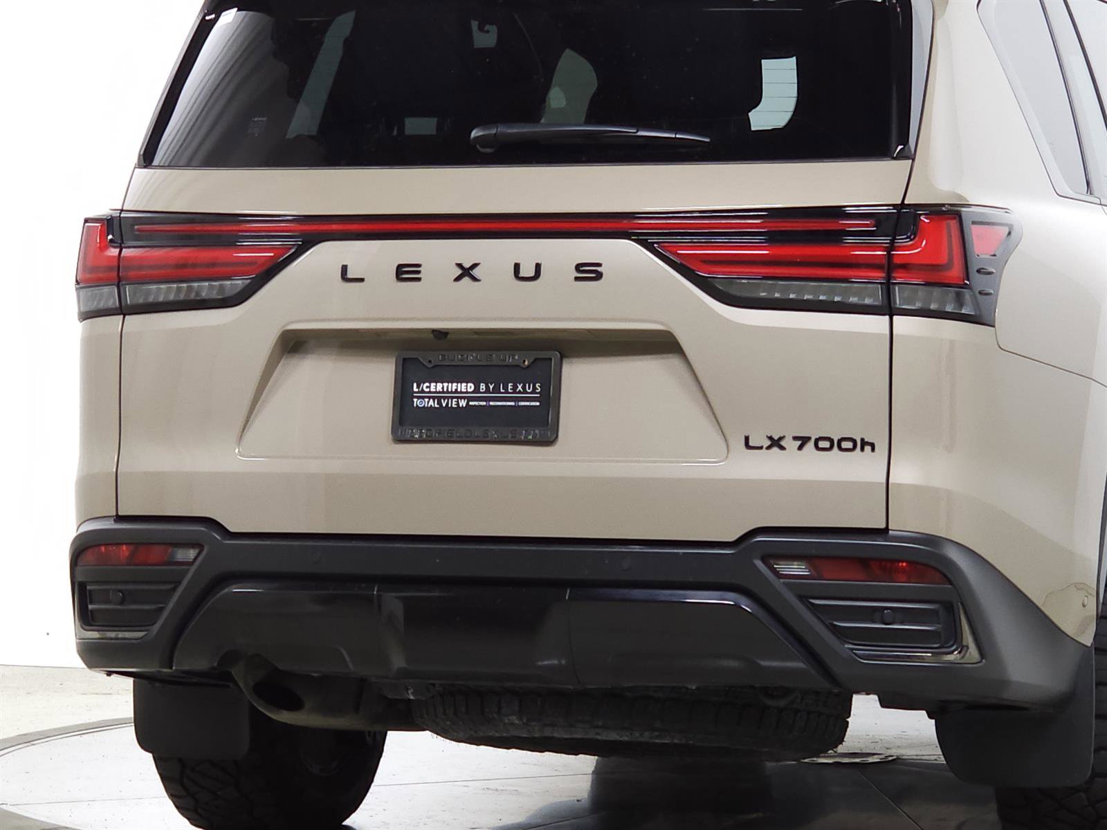Certified 2025 Lexus LX 700h Overtrail AWD/4WD image 12