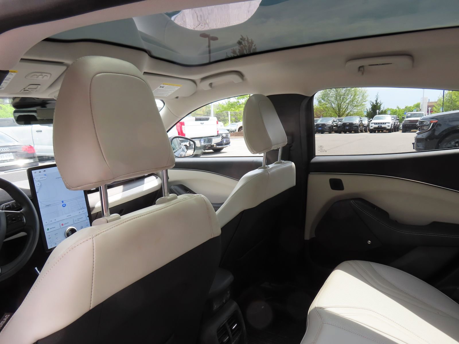 Used 2021 Ford Mustang Mach-E Premium AWD/4WD image 30