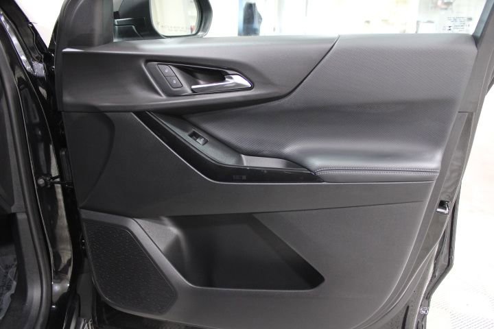 Used 2025 Chevrolet Equinox LT image 23