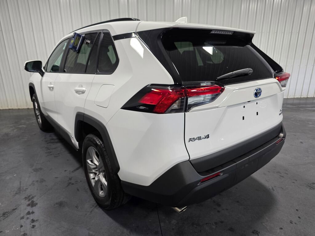 Used 2024 Toyota RAV4 XLE w/ Convenience Package AWD/4WD image 3
