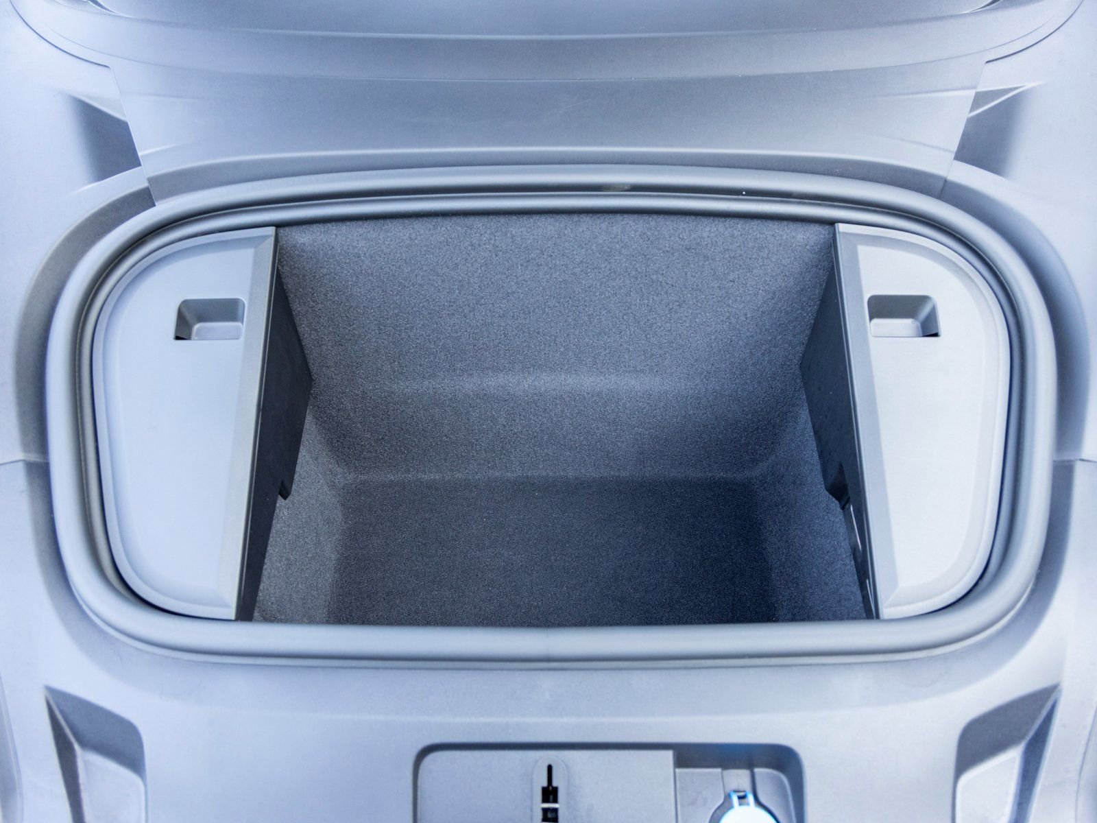 Used 2025 Porsche Taycan 4S image 58