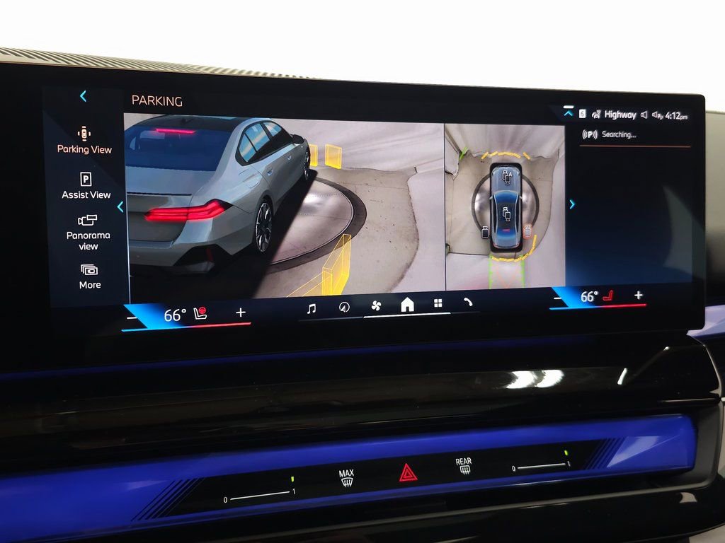 Used 2026 BMW 550e xDrive w/ Premium Package image 26