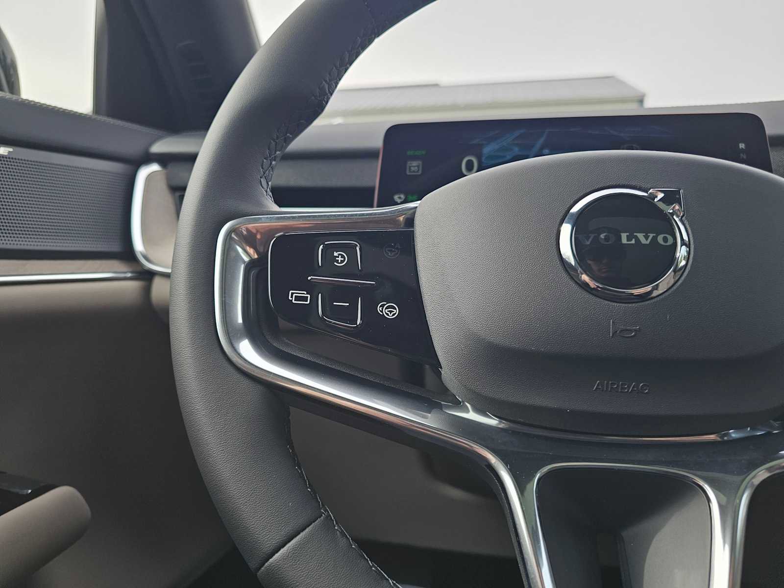 New 2026 Volvo EX90 Ultra image 32