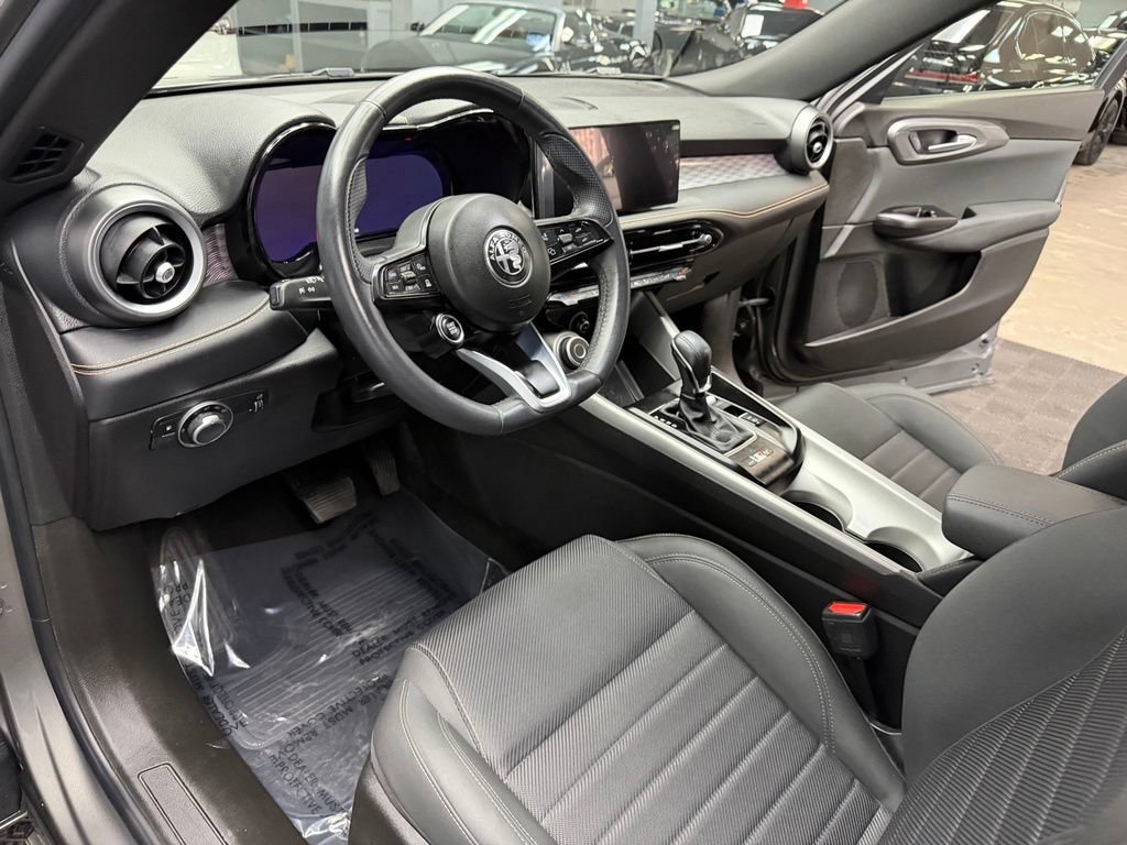Used 2024 Alfa Romeo Tonale Ti AWD/4WD image 35