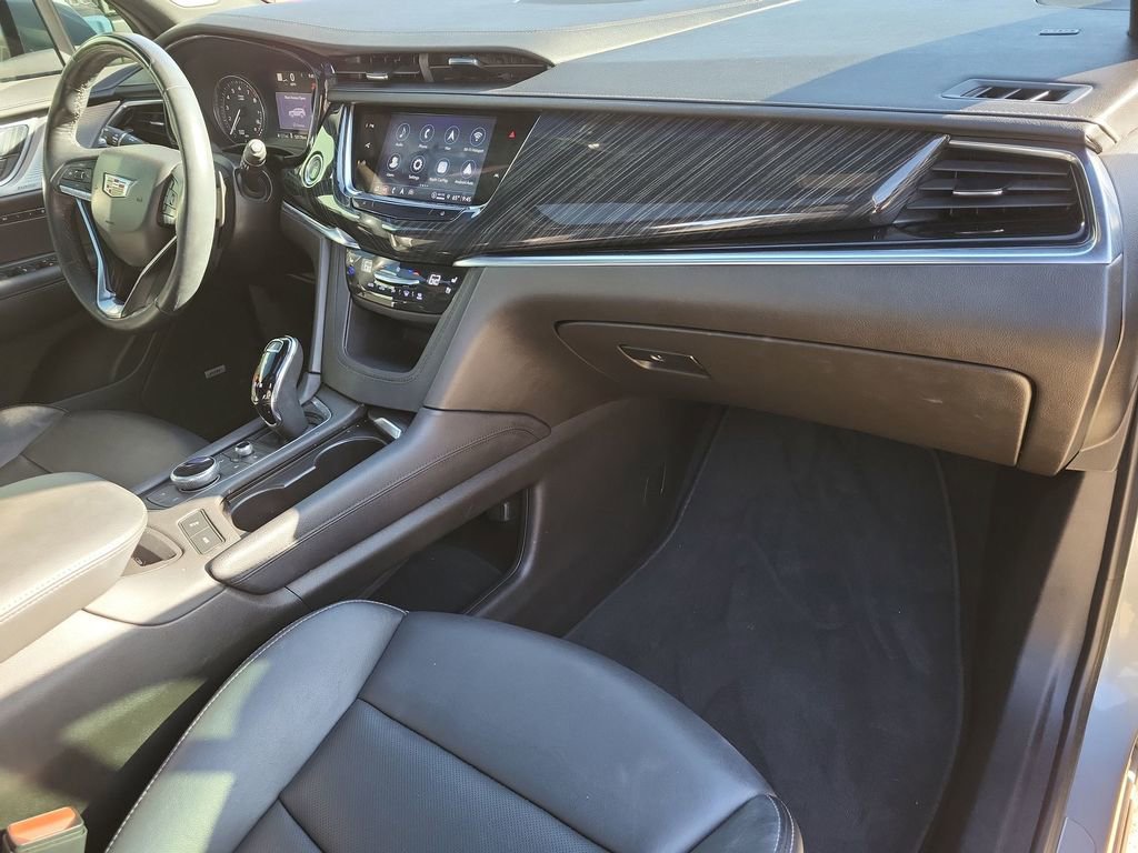 Used 2023 Cadillac XT6 Premium Luxury w/ Technology Package image 30