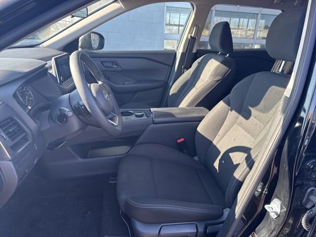 Used 2024 Nissan Rogue S AWD/4WD image 10