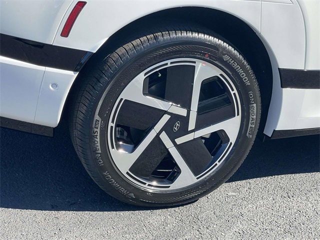 New 2026 Hyundai Ioniq 9 Calligraphy w/ Tow & Go Package image 7