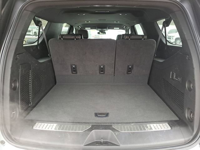 Used 2024 Chevrolet Suburban Premier image 28