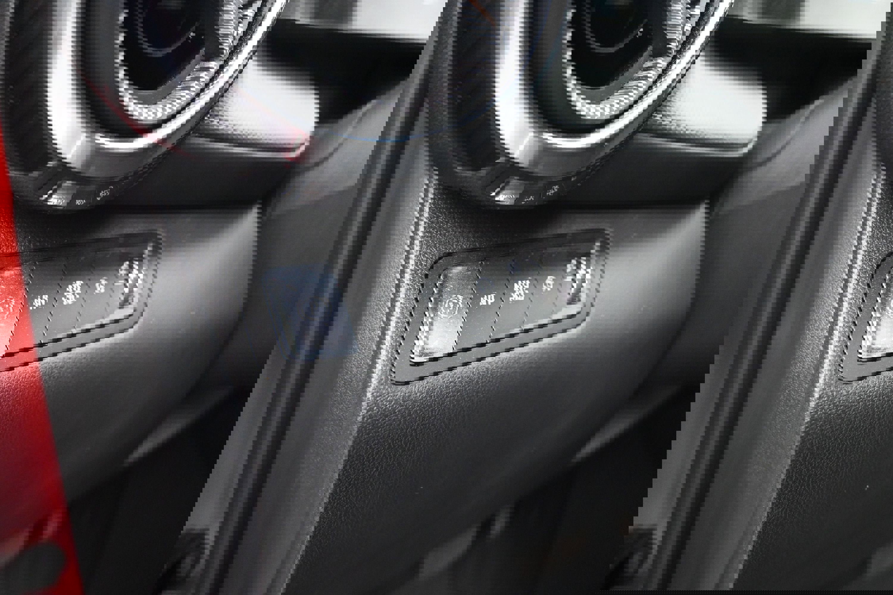 Used 2026 Chevrolet Equinox LT AWD/4WD image 24