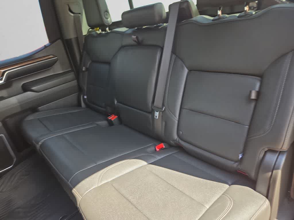 Used 2024 Chevrolet Silverado 1500 RST AWD/4WD image 14