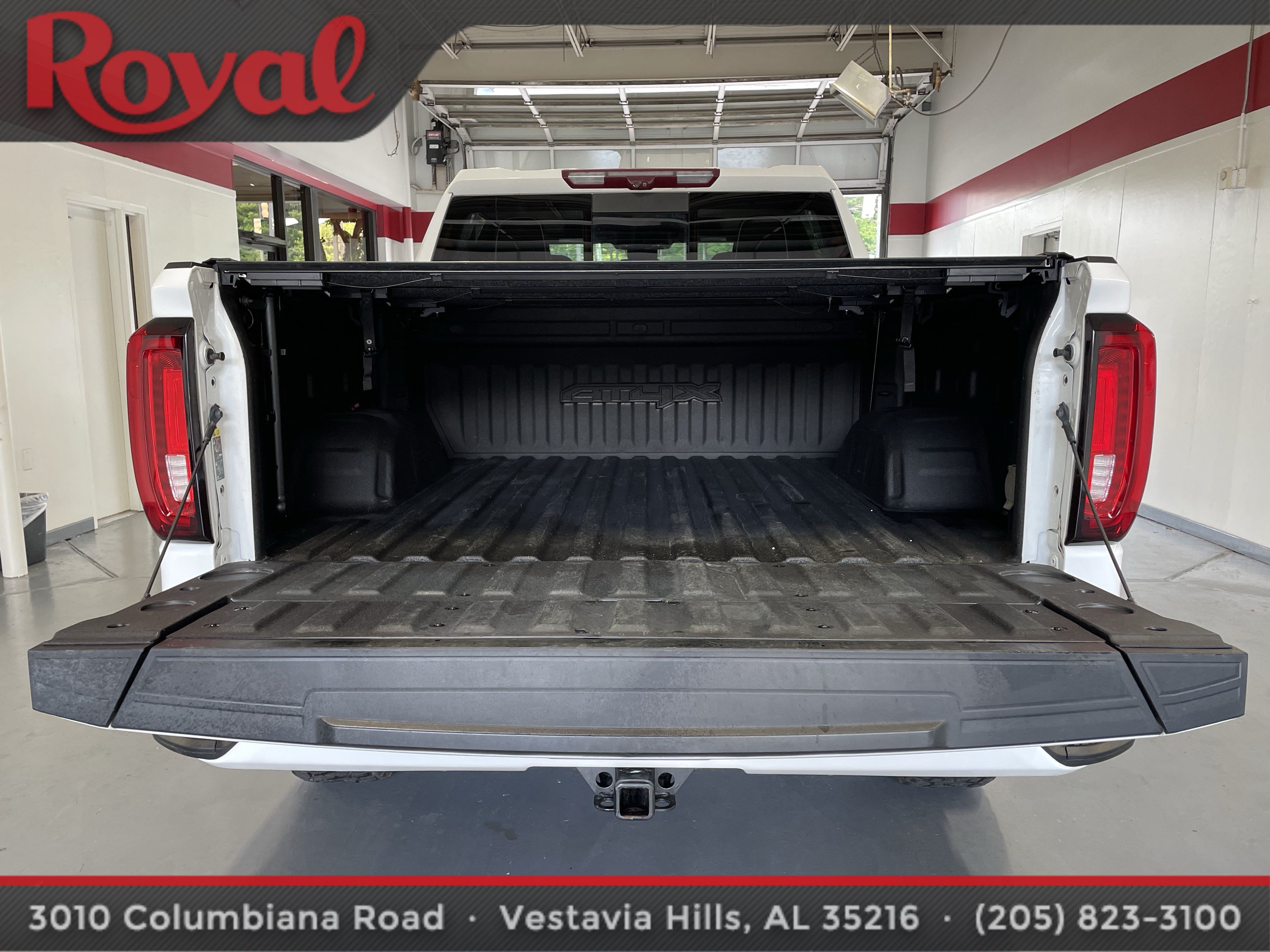 Used 2022 GMC Sierra 1500 AT4X AWD/4WD image 9