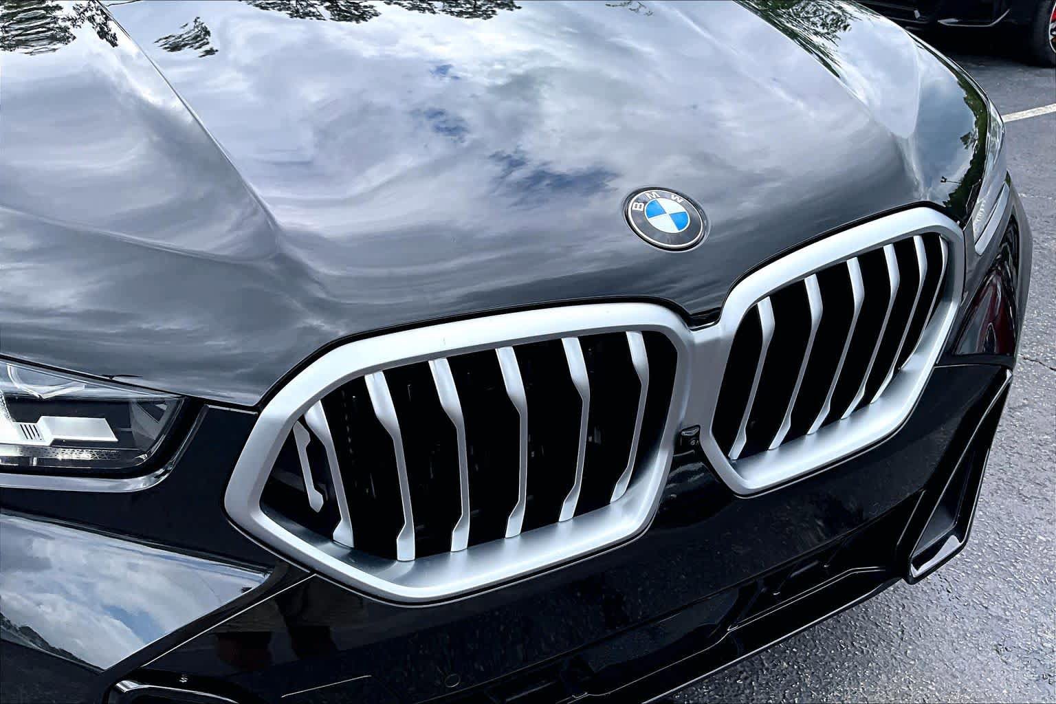 Certified 2024 BMW X6 xDrive40i w/ Premium Package AWD/4WD image 30