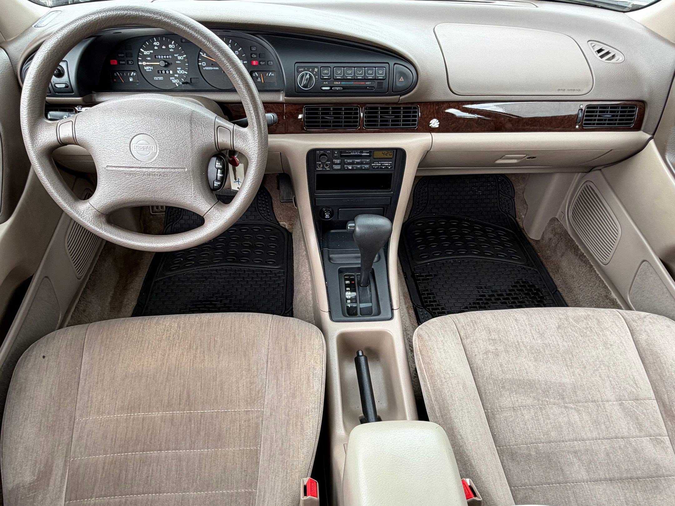 Used 1995 Nissan Altima SE image 14