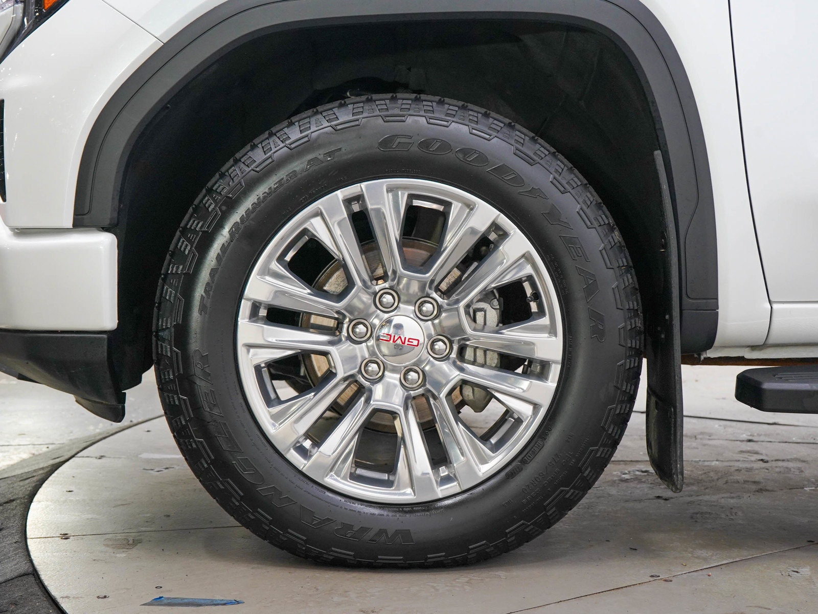 Used 2025 GMC Sierra 1500 Denali w/ Technology Package AWD/4WD image 30