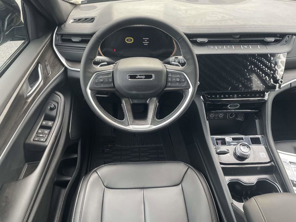 New 2026 Jeep Grand Cherokee L Limited image 23