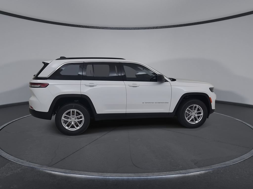 New 2026 Jeep Grand Cherokee Laredo X AWD/4WD image 16