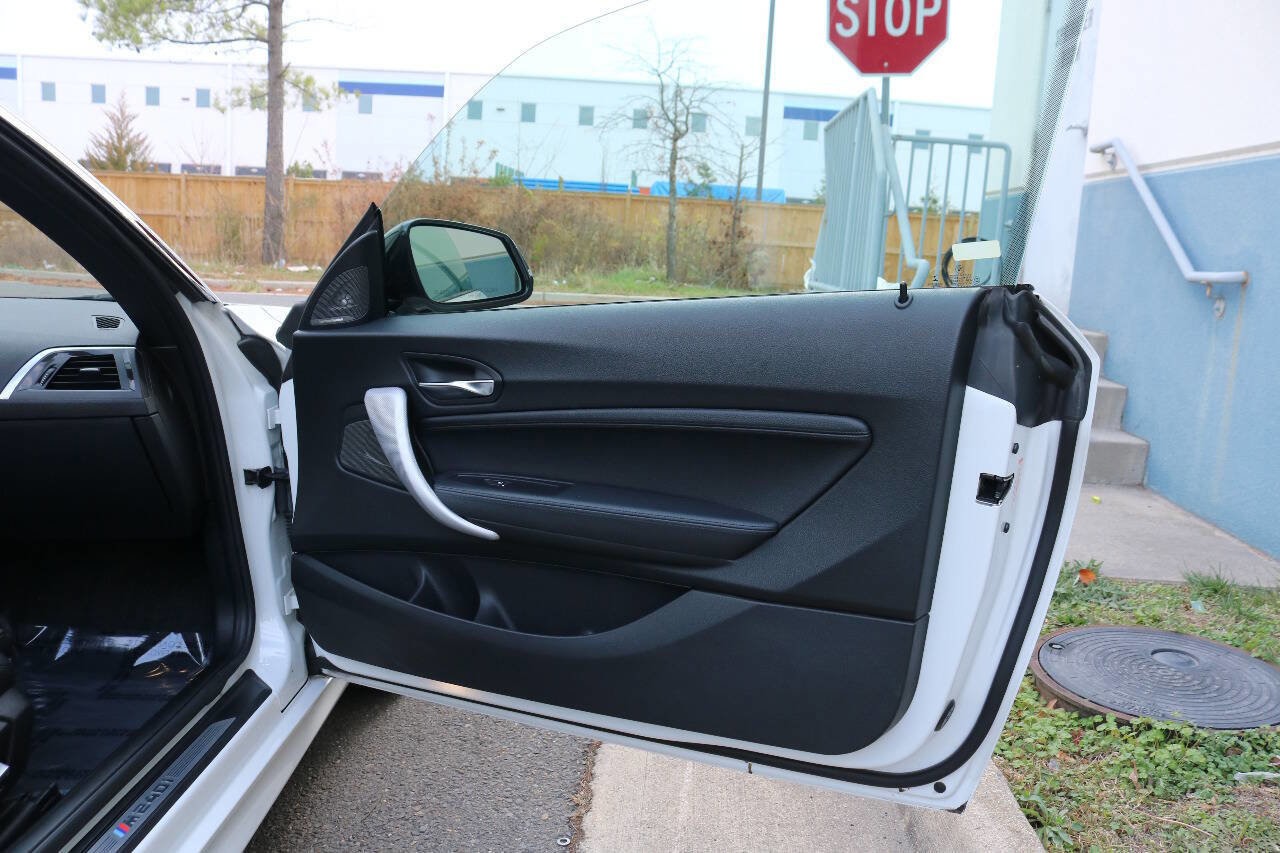 Used 2018 BMW M240i Convertible image 32