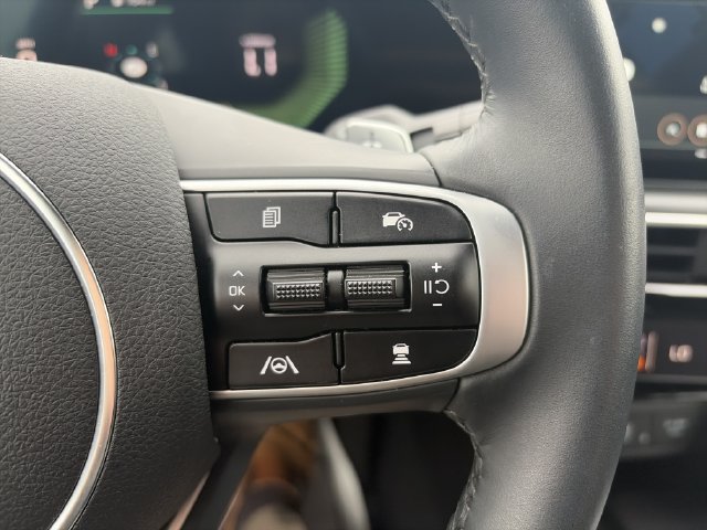 Used 2026 Kia K5 GT FWD image 19