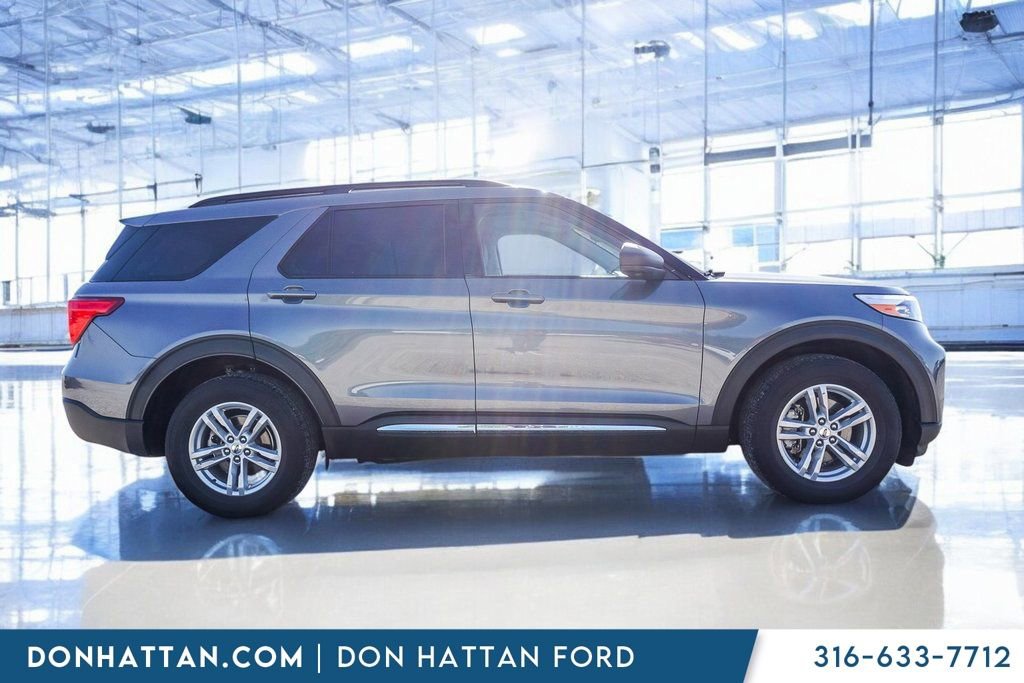 Used 2022 Ford Explorer XLT w/ Equipment Group 202A image 38