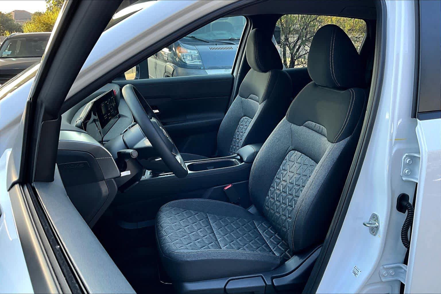 New 2026 Nissan Kicks SV image 15