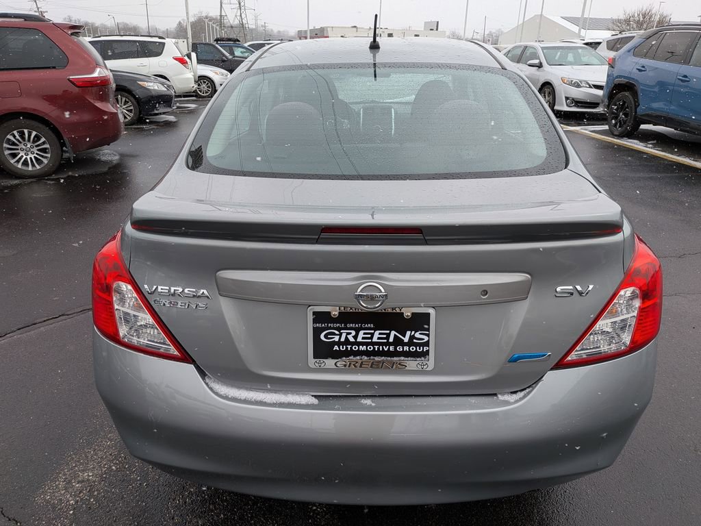 Used 2014 Nissan Versa SV image 7