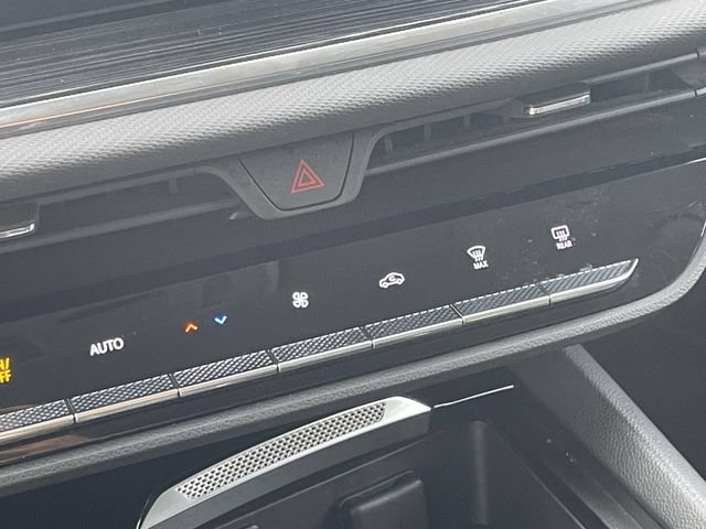 Used 2024 Buick Envision Preferred AWD/4WD image 28