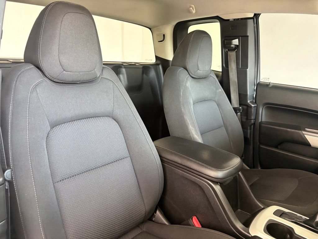 Used 2022 Chevrolet Colorado LT w/ Fleet Safety Package RWD image 31