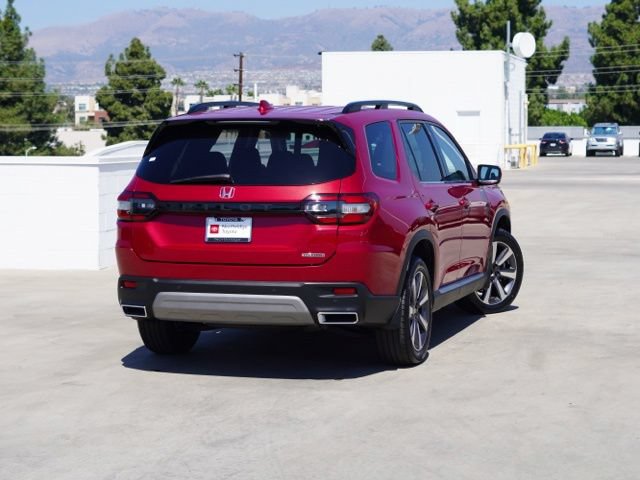 Used 2023 Honda Pilot Touring image 7