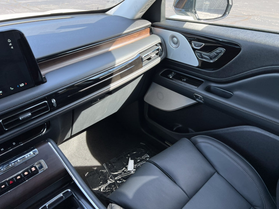 New 2027 Lincoln Aviator Reserve AWD/4WD image 31