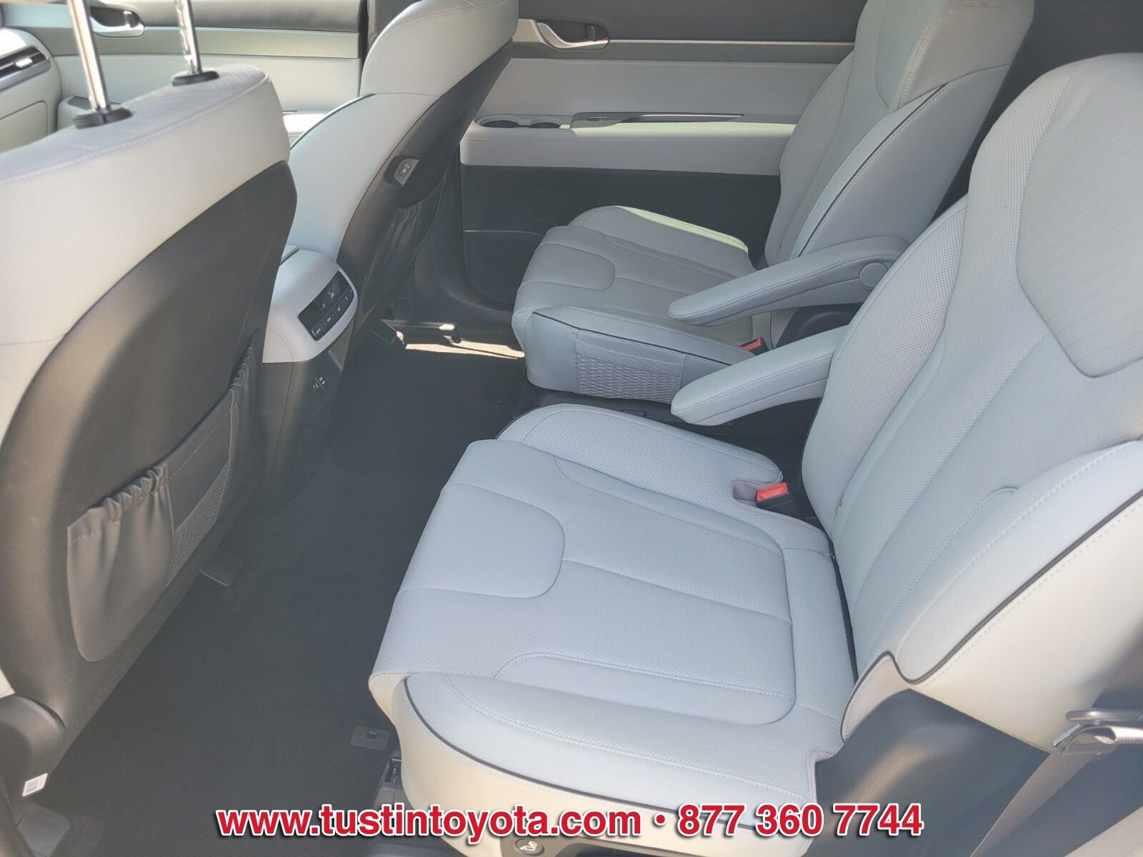 Used 2023 Hyundai Palisade SEL w/ Cargo Package FWD image 11