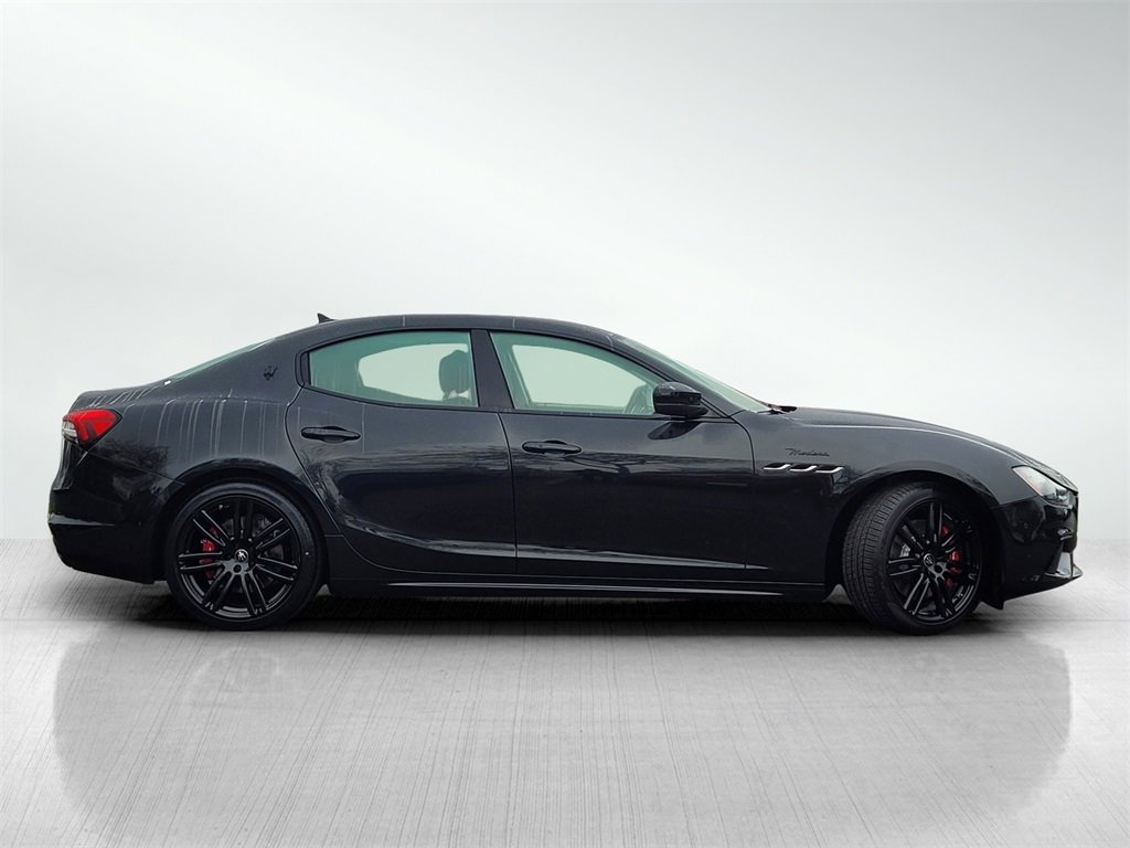 Used 2022 Maserati Ghibli Modena Q4 image 3