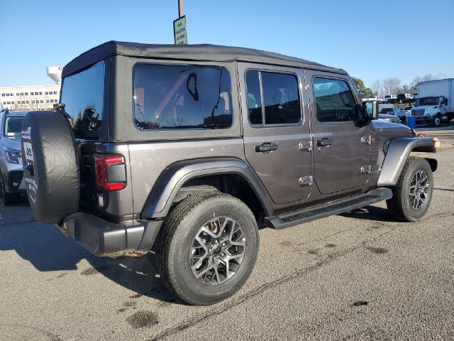 New 2026 Jeep Wrangler Unlimited Sahara AWD/4WD image 6
