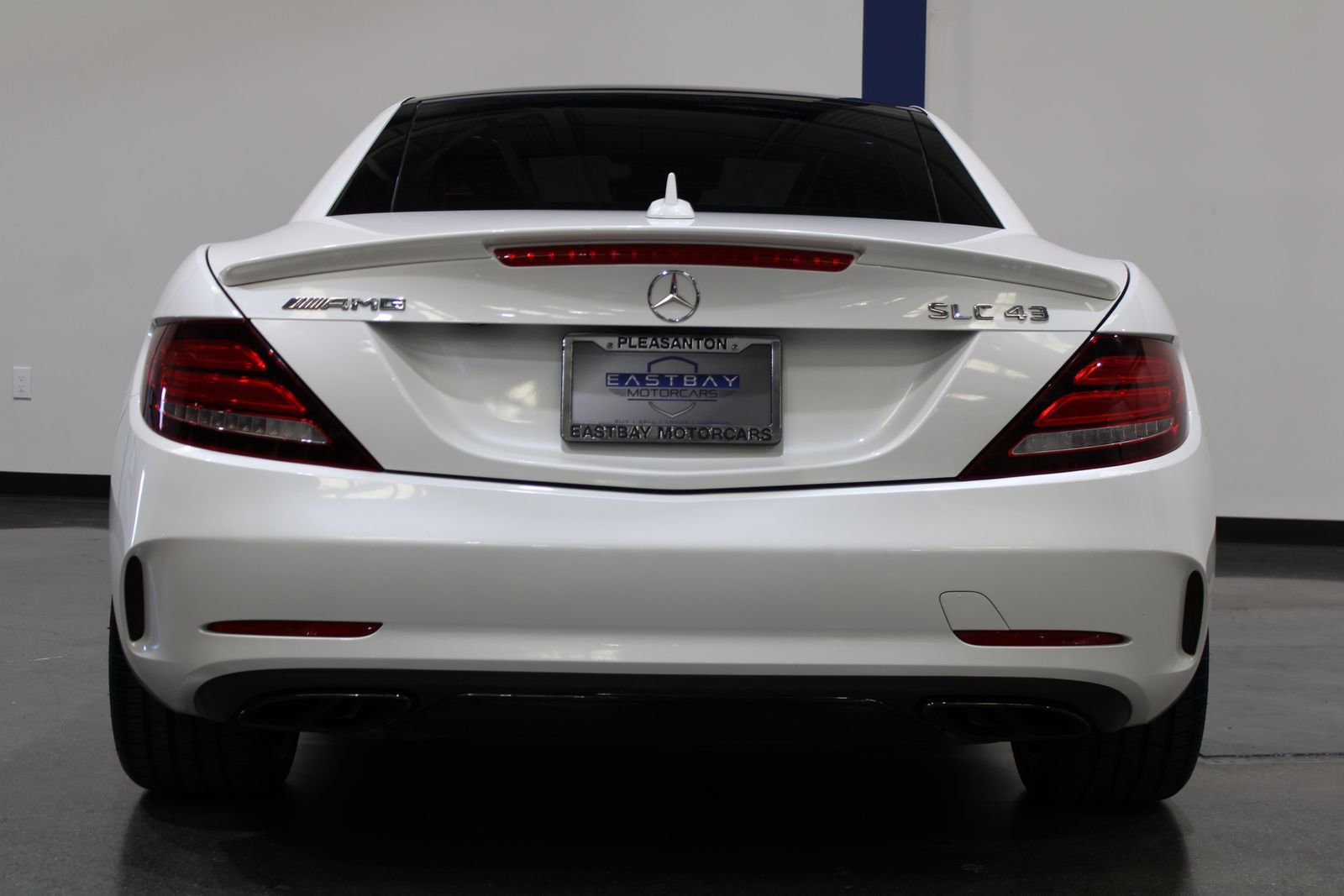 Used 2019 Mercedes-Benz SLC 43 AMG image 12