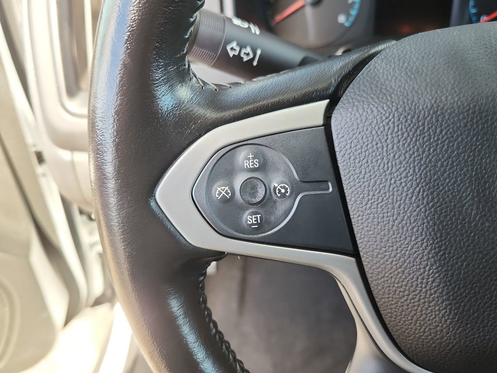 Used 2022 Chevrolet Colorado LT w/ LT Convenience Package AWD/4WD image 20