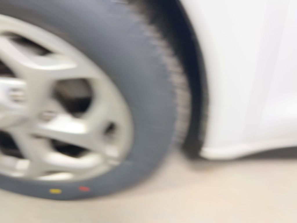 Used 2024 Chrysler Pacifica Limited image 39