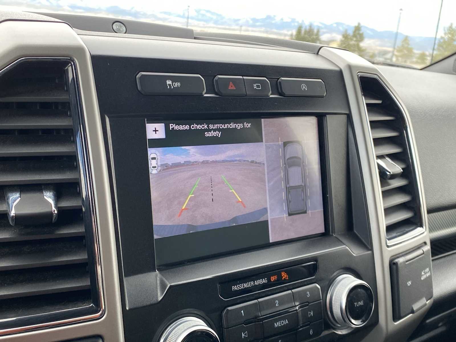 Used 2019 Ford F150 Lariat w/ Equipment Group 502A Luxury image 29