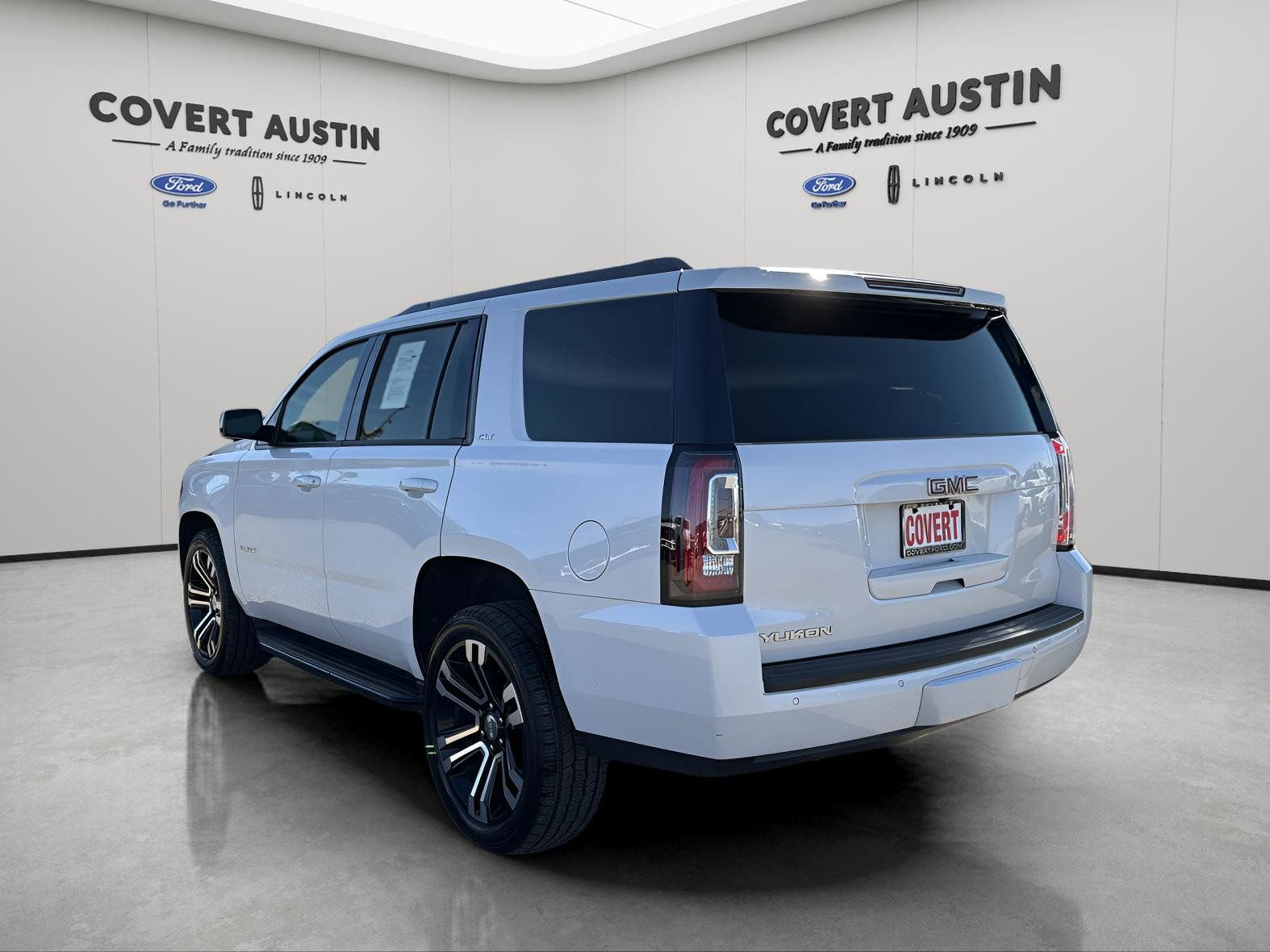 Used 2019 GMC Yukon SLT w/ Open Road Package image 3