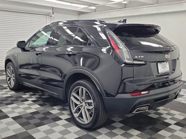 Used 2023 Cadillac XT4 Sport FWD image 4