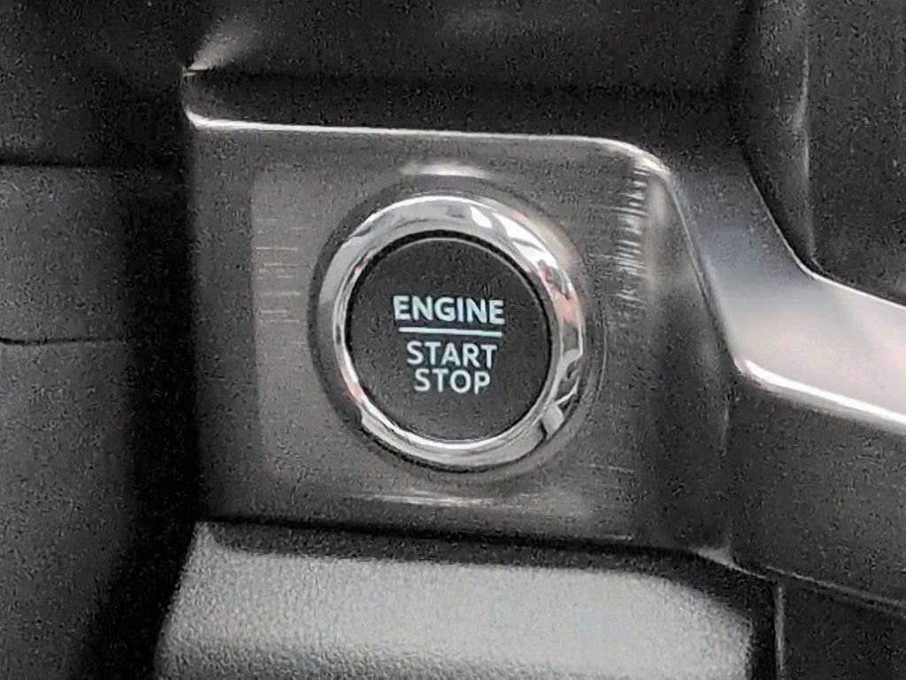 Used 2026 Ford F350 Lariat w/ Tremor Off-Road Package image 16