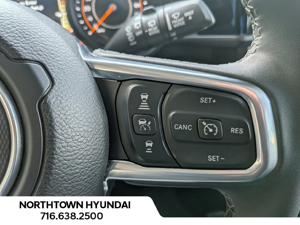 Used 2026 Jeep Wrangler Unlimited Sahara AWD/4WD image 23